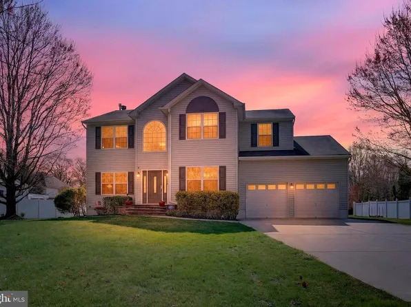 182 Aleksander Ln, Mount Royal, NJ 08061