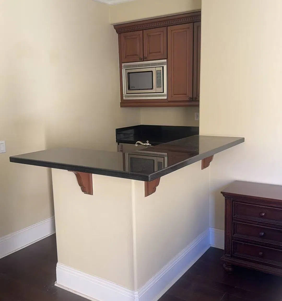 Studio, 200 sqft, $1,800 — Photo 2