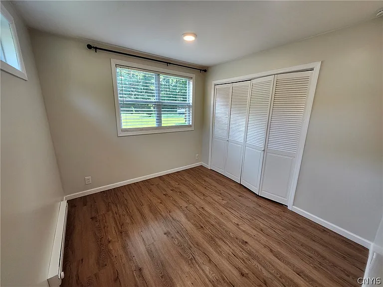 1582B Chestnut Ridge Rd — Photo 7