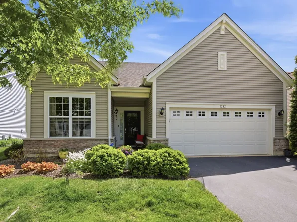 1242 Barkston Ln, Aurora, IL 60502