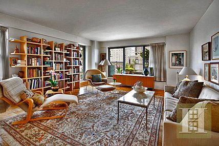 1st image of 2 5th Ave APT 19N