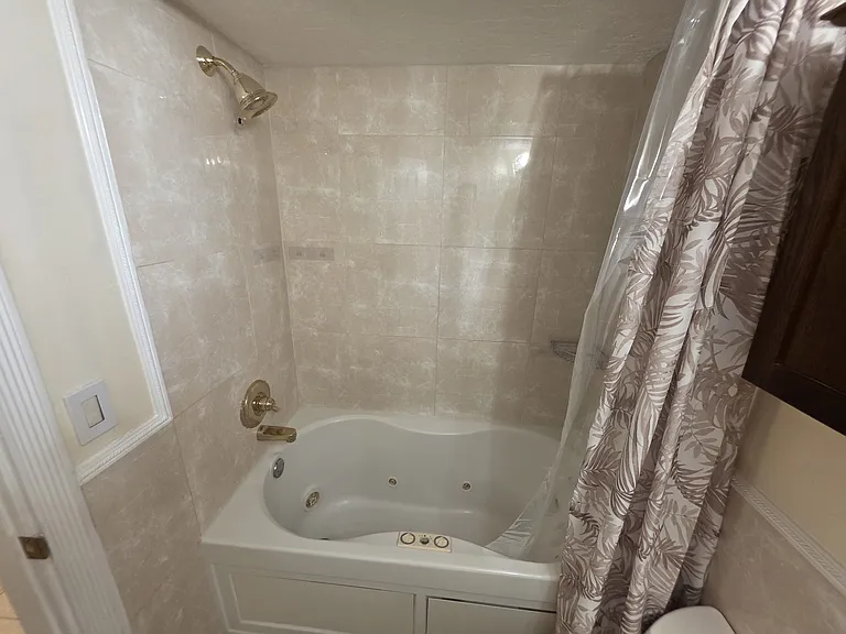 189 Cambridge Ln — Photo 10
