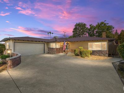 3000 Christmas Tree Ln, Bakersfield, CA, 93306