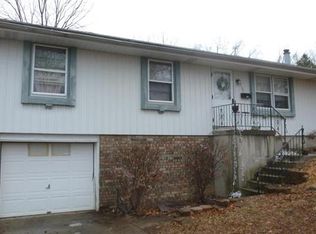 11137 Spring Valley Rd, Kansas City, MO 64134