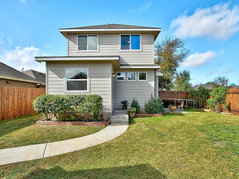 518 Stonewood Ln — Photo 24