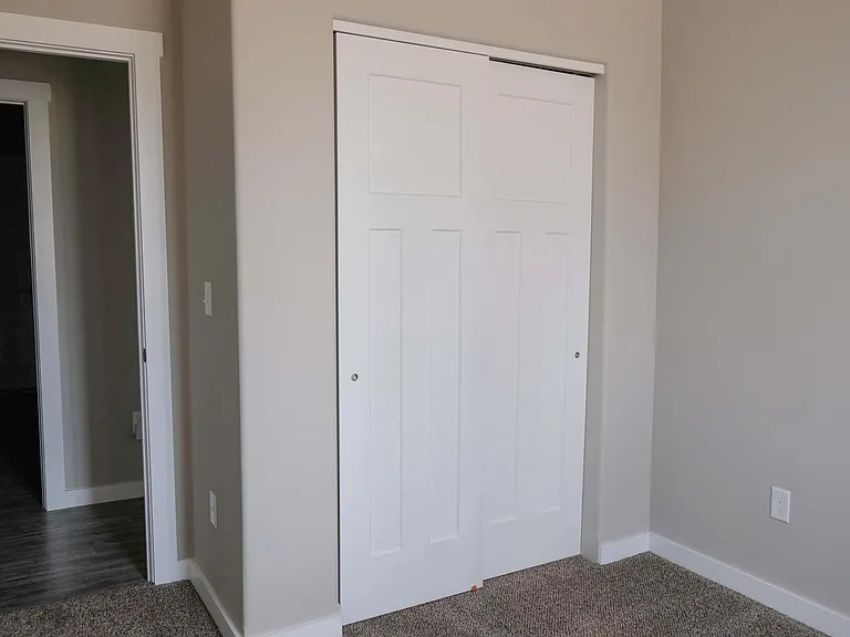 1133 S June Dr — Photo 17