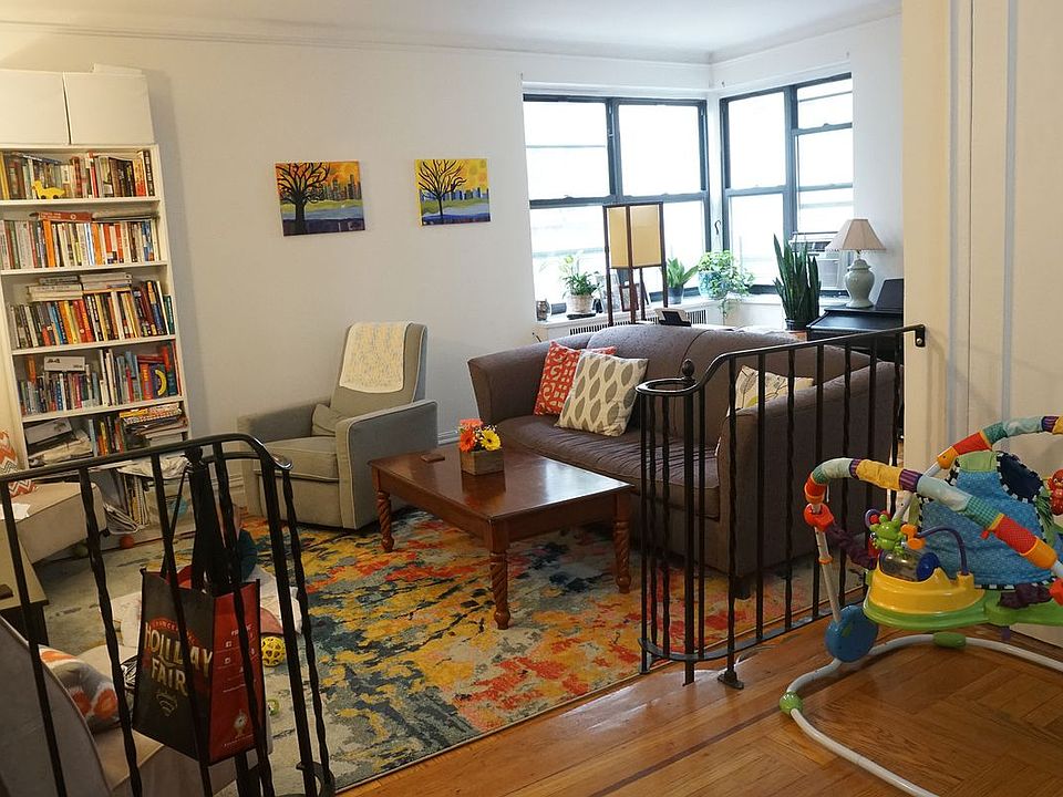 1st image of 25 Chittenden Ave APT 3C