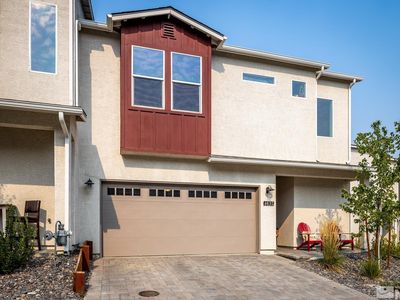 4635 Falcon Rock Ln, Sun Valley, NV, 89433