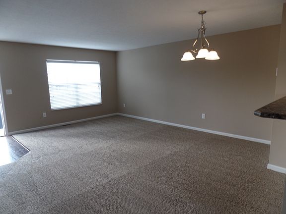 3rd image of 5687 Winding Rock Dr