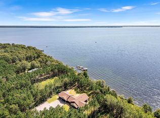 W3929 Longview Ln, Necedah, WI 54646