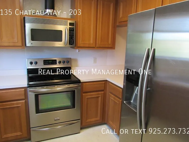 3135 Chateau Way #203 — Photo 7