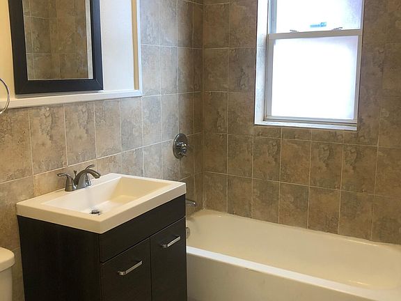 3rd image of 40 Lenox Ave APT 210