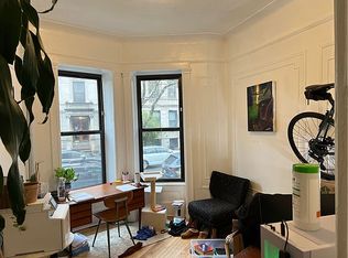 532 5th St APT 1R, Brooklyn, NY 11215