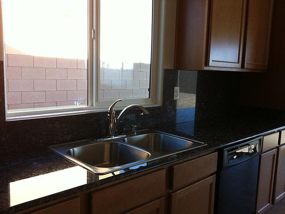 2nd image of 1544 Livingston Dr