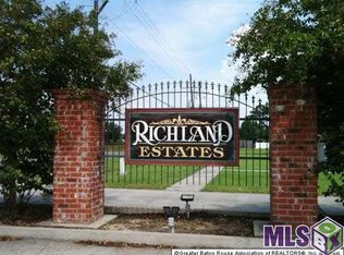 2135 S Richland Ave, Gonzales, LA 70737