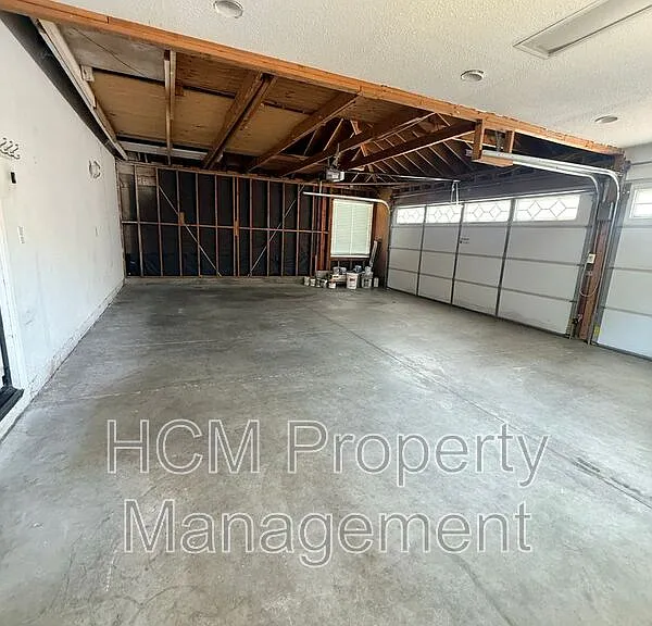 21700 Potomac Ave — Photo 18