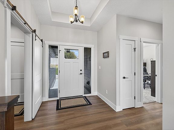 5th image of 43 13th St NE