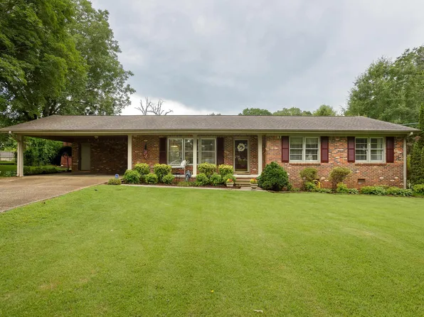 228 Duncan Dr, Russellville, AL 35654