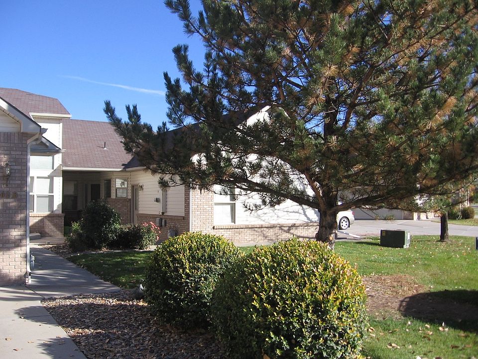 2nd image of 702 Fountainhead Blvd APT C