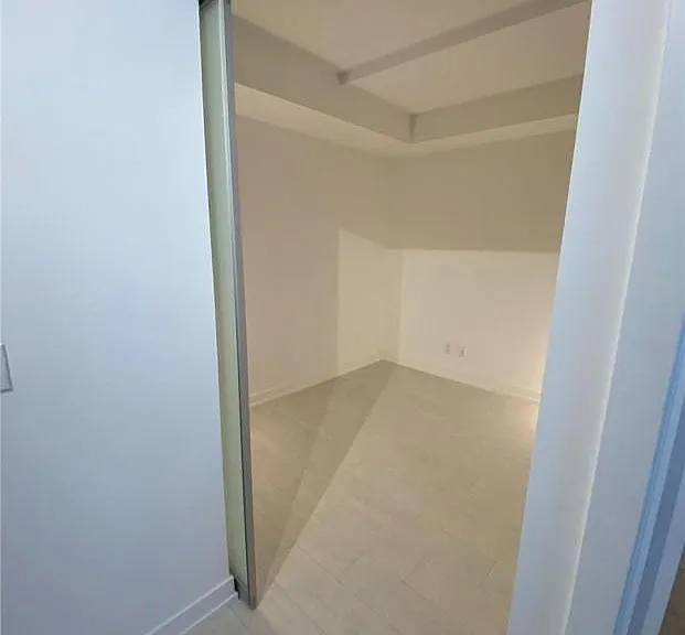19 Western Battery Rd #Penthouse 20 — Photo 13