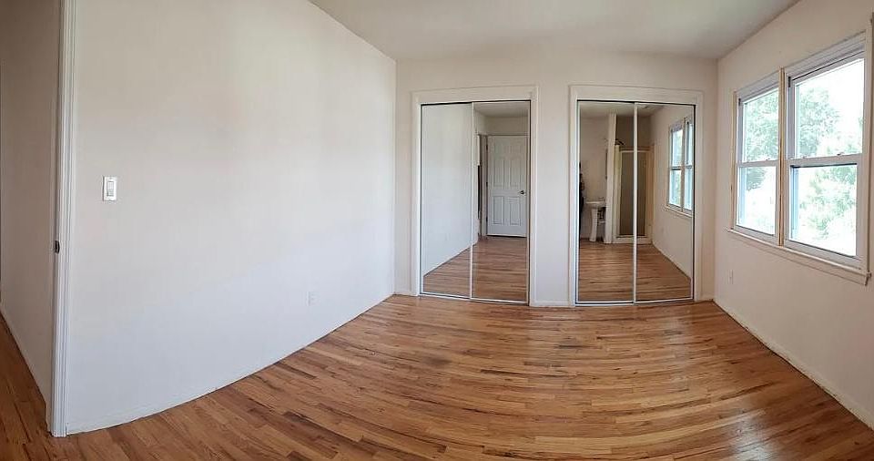 1st image of 63 Willowbrook Ct #1
