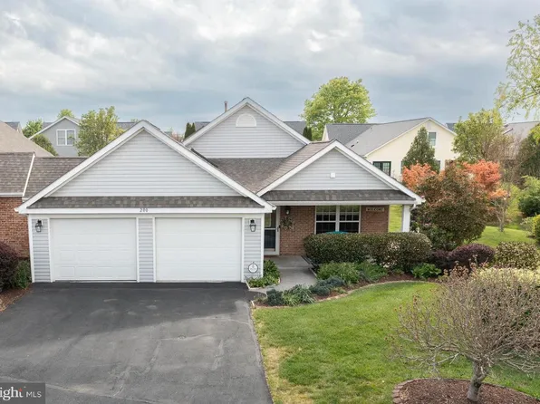 200 Crestwood Ln, Winchester, VA 22602