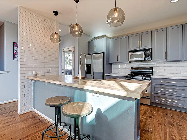 4308 Lillian St #A — Photo 23