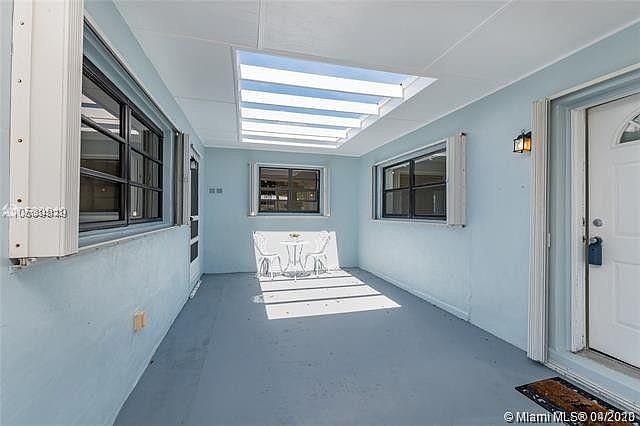 1st image of 19030 SW 89th Ave #0