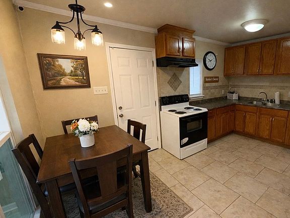 3rd image of 12246 Palmyra Dr