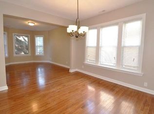 2213 W Addison St #1, Chicago, IL 60618