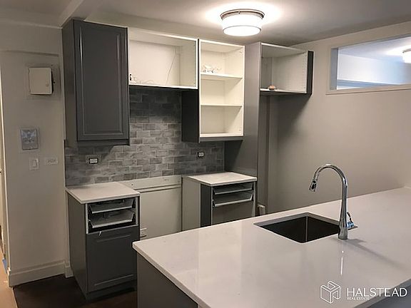 2nd image of 54 E 8th St Unit 2S