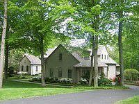 2nd image of 20 Timber Knoll Dr
