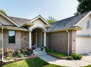 310 Forest Glen Dr, Council Bluffs, IA 51503