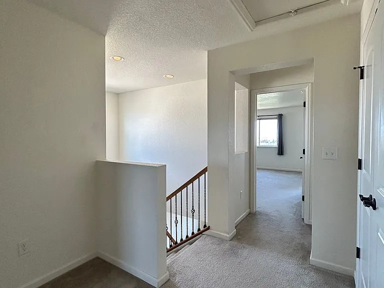502 W 169th Pl — Photo 19