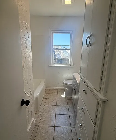 366 W South St — Photo 29