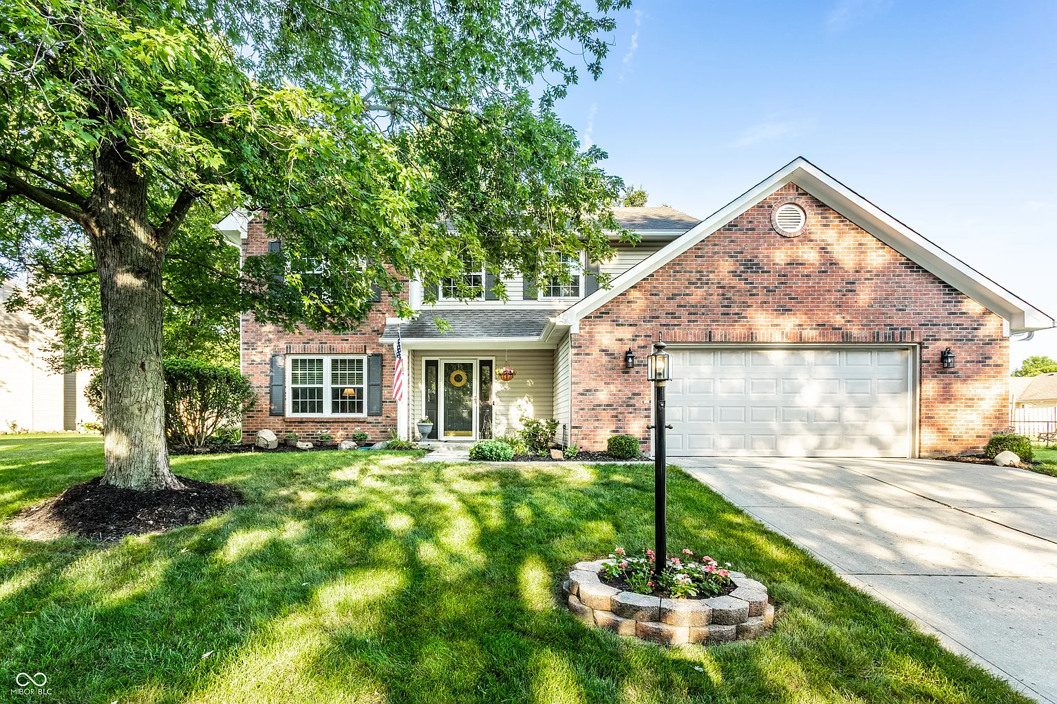 486 Hyannis Dr photo 1