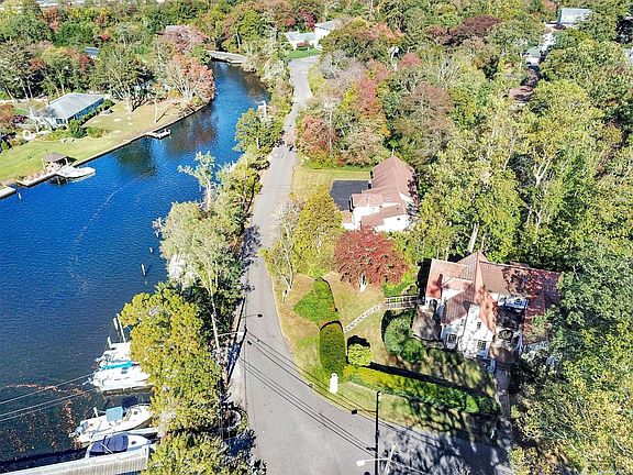 3rd image of 3 Woodlawn Ave