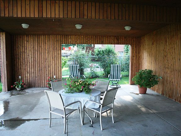 Bountiful House - Covered Patio_08092013