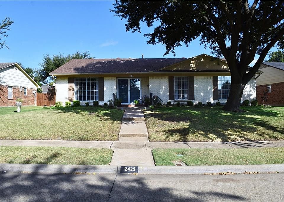 1st image of 2429 Pinehurst Ln