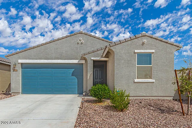 17404 W Sunnyslope Ln — Photo 1