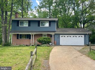 8701 Parliament Dr, Springfield, VA 22151
