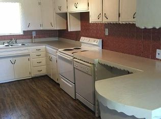 318 N Madison Ave #HOUSE, Blanchard, OK 73010