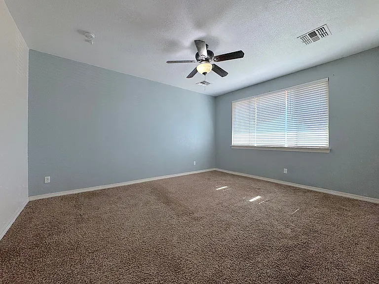 2068 Robert Minnie Pl — Photo 18