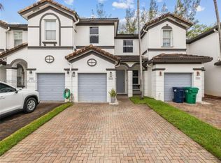 7852 NW 116th Pl, Doral, FL 33178
