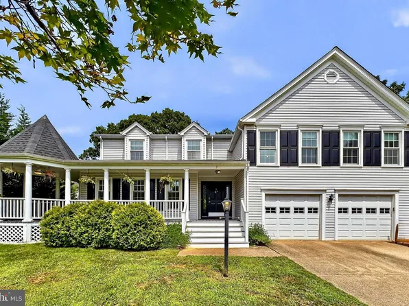 3 Forester Ct, Sterling, VA 20165