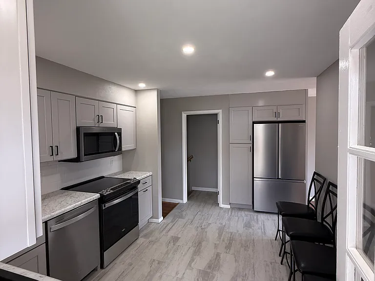 Kitchen-new appliances