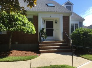 9 Meeting House Sq, Middleton, MA 01949
