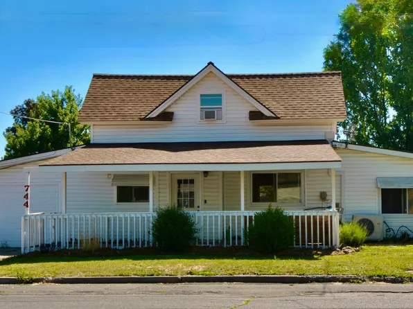 744 NW Claypool St, Prineville, OR 97754