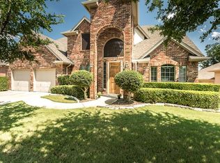 10409 Stonehill Dr, Benbrook, TX 76126