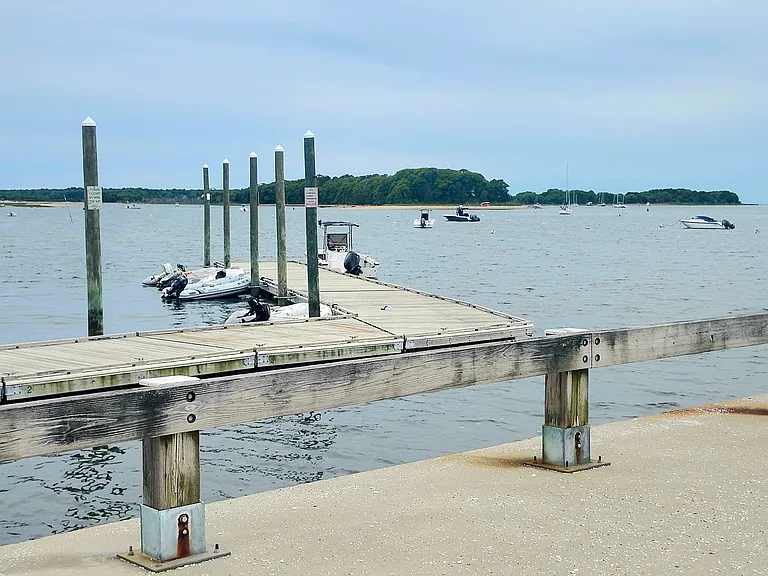 Barlows Landing & Beach !